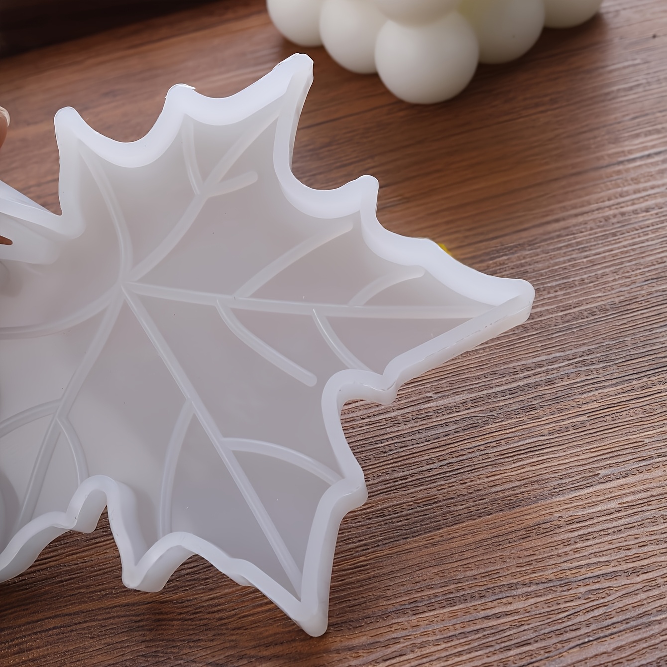 1PC Maple Leaf shaped Silicone - огляд і ціна Candle Supplies Tins